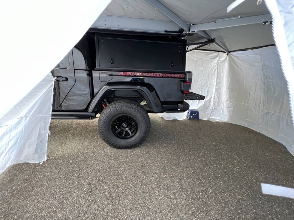 2020 Jeep Gladiator Rubicon Overland - Image 13